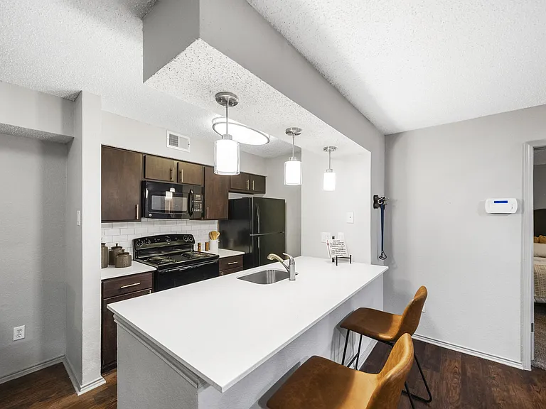 Trinity Apartments — Photo 20