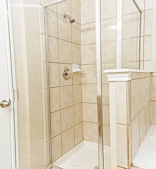 4009 Hidden Meadow Ct — Photo 24