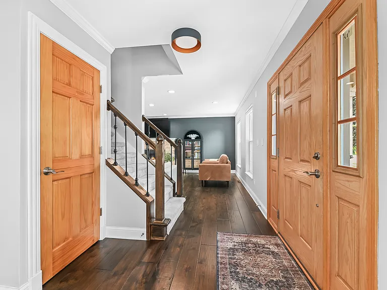1319 Redwing Dr — Photo 15