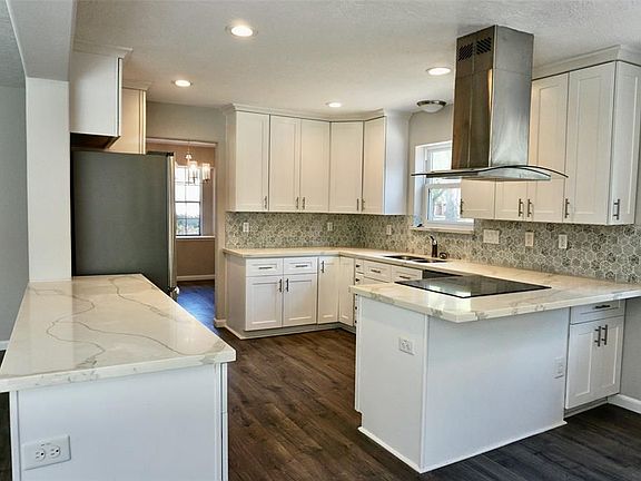 2nd image of 1707 Valley Vista Dr
