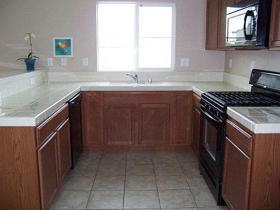 5th image of 2371 Pinetown Ct
