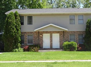 8325 14th Ave #1400, Kenosha, WI 53143