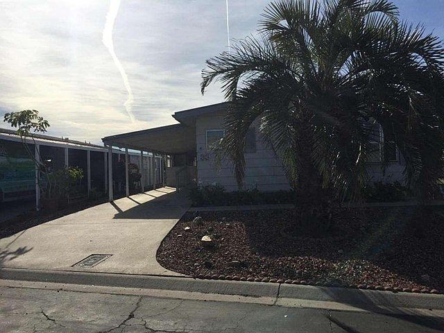 33 Poinsettia Gardens Dr. Photo