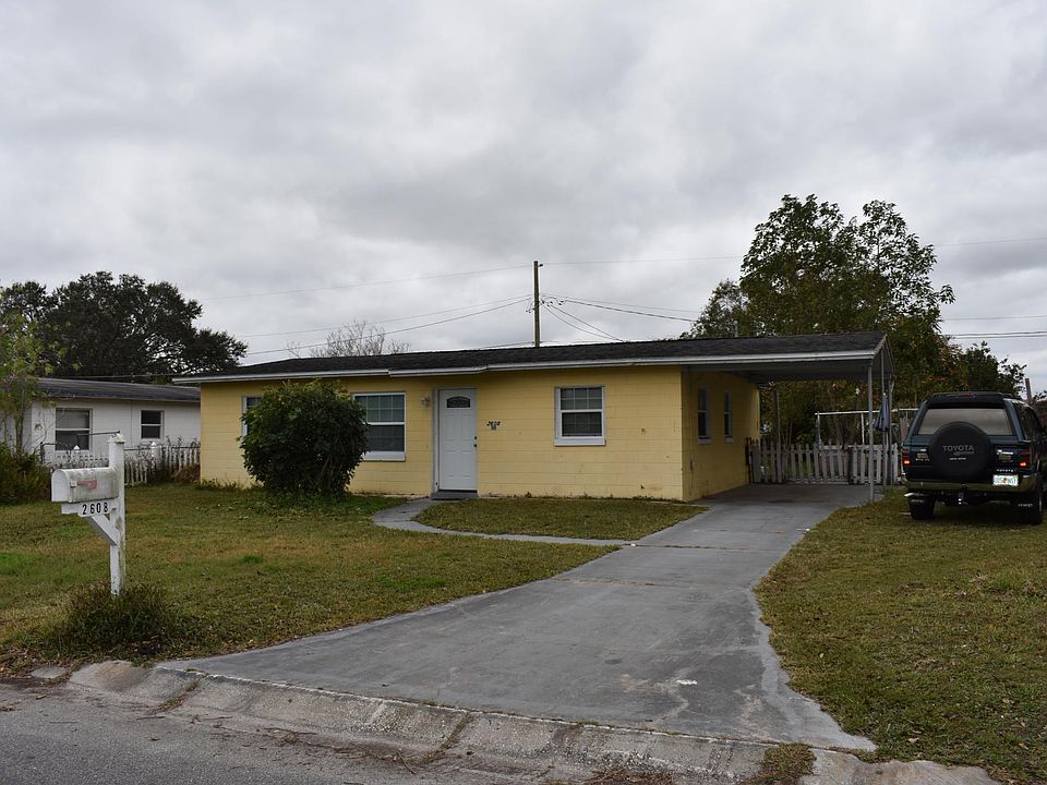 1st image of 2608 N Beaumont Ave