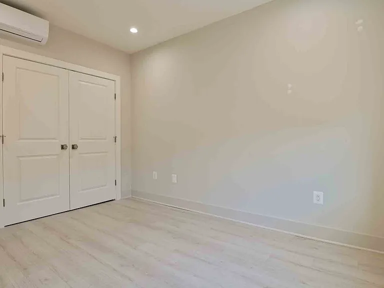 839 Kennedy St NW #108 — Photo 11