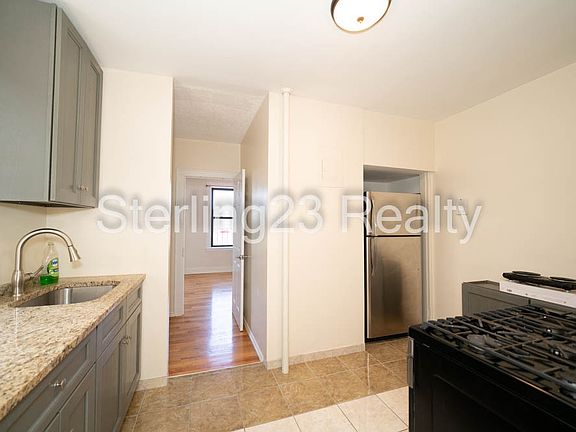 4th image of 21-19 27th St Unit 1B