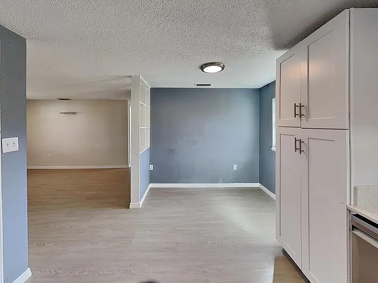 502 Dunbar Ave — Photo 7