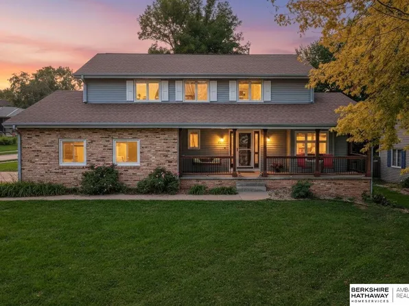 6522 S 92nd St, Omaha, NE 68127