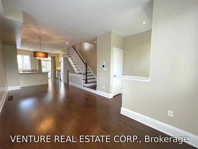 31 Ted Reeve Dr — Photo 12