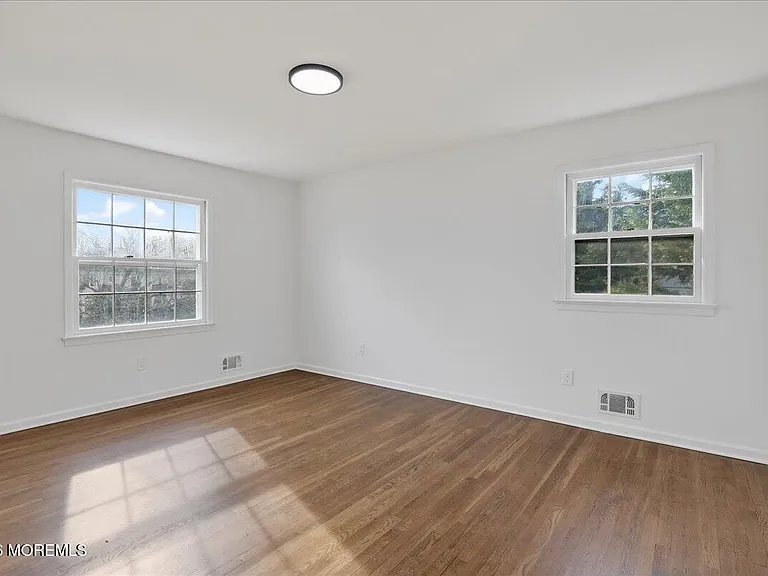 15 Harbor Ct — Photo 27