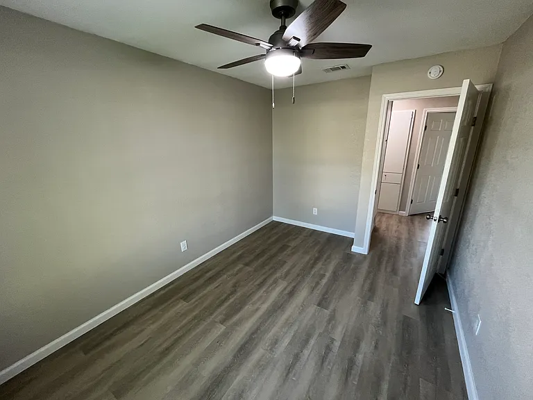 300 Ocean Dr — Photo 20