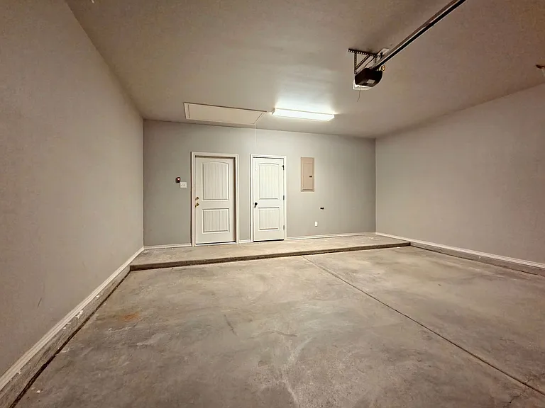 1109 Preston Trl — Photo 18