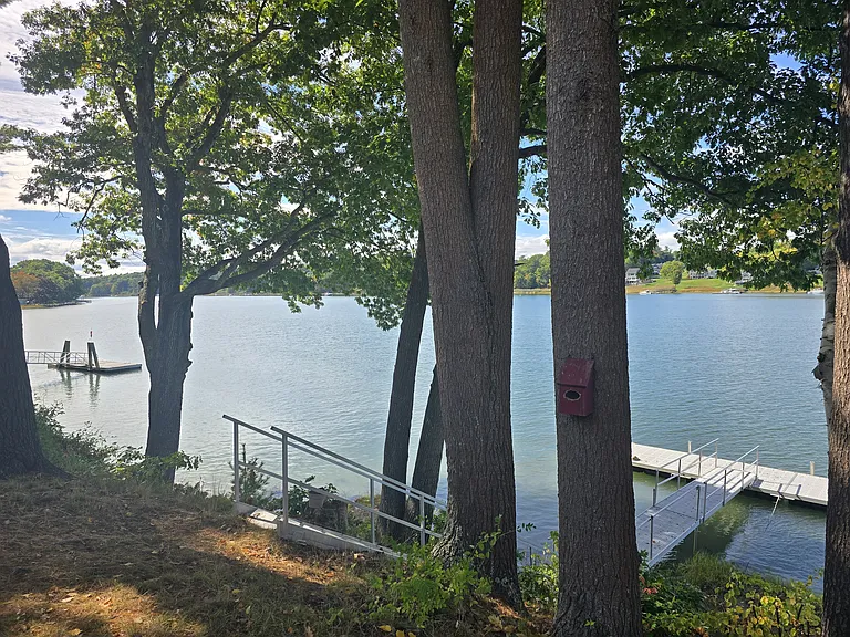 49 Riverview Dr #A — Photo 1