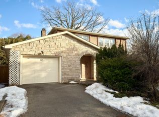 125 Underhill Dr, Toronto, ON M3A 2K3