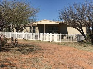 9126 E Larkspur Ln, Hereford, AZ 85615