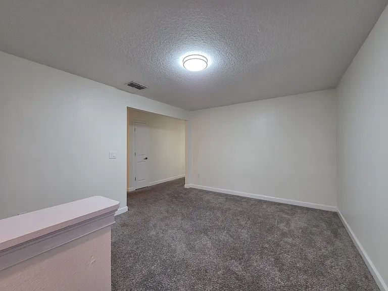 4618 Saint Bernard Dr — Photo 11