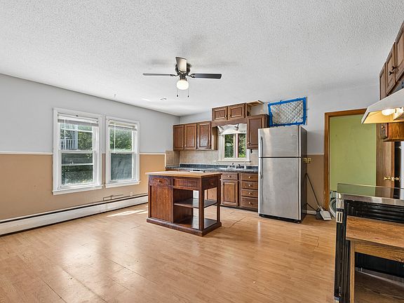 3rd image of 58 Old Greene Road