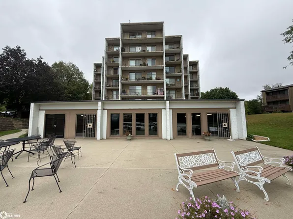 2700 N Shore Dr #604, Clear Lake, IA 50428