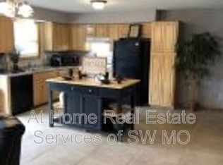 3745 W Ridgeway St, Springfield, MO 65807