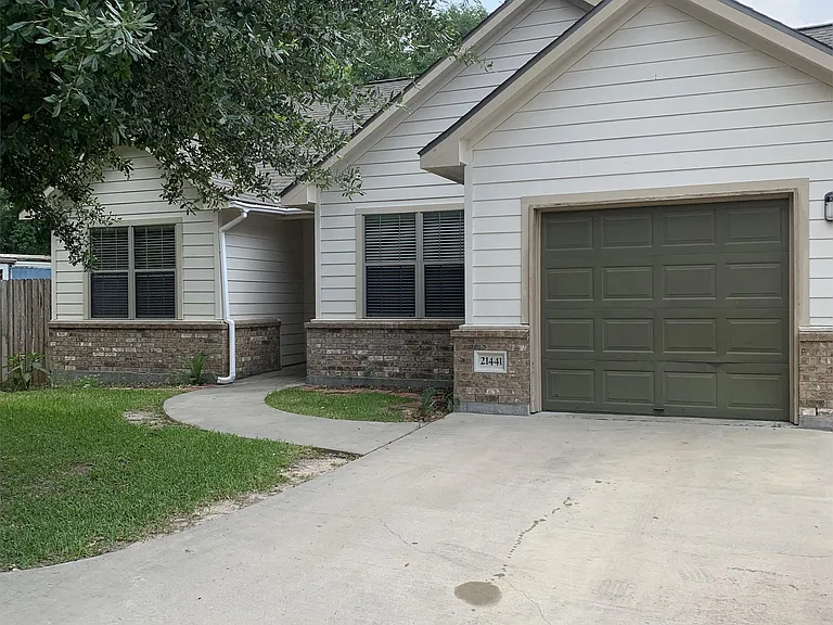 21441 W Wallis Dr #A — Photo 1