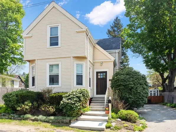 19 Mechanic St, Haverhill, MA 01830