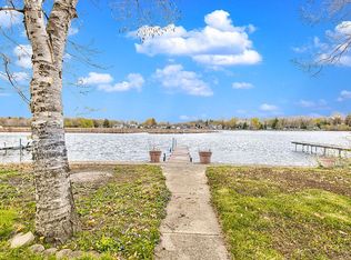 28933 Elm Island Dr, Waterford, WI 53185