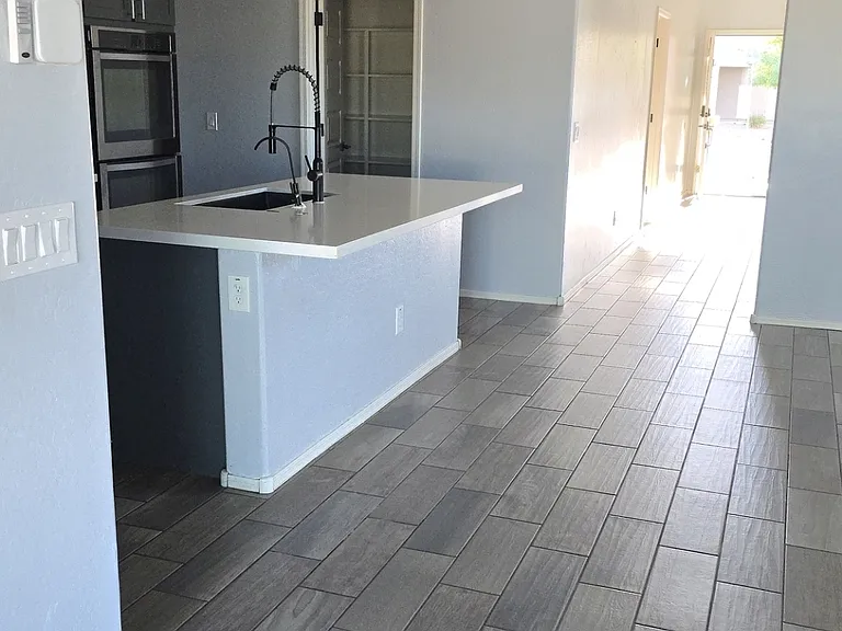 8641 N 61st Dr — Photo 35