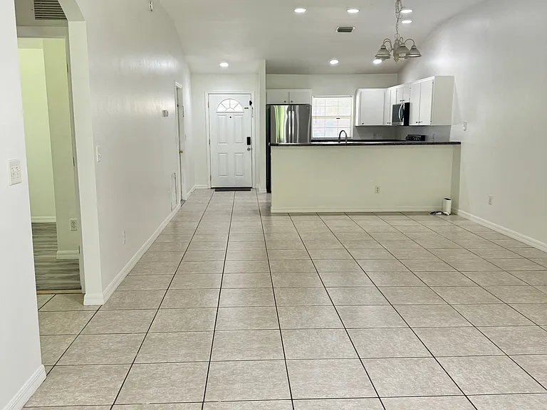 2802 India Palm Dr — Photo 4