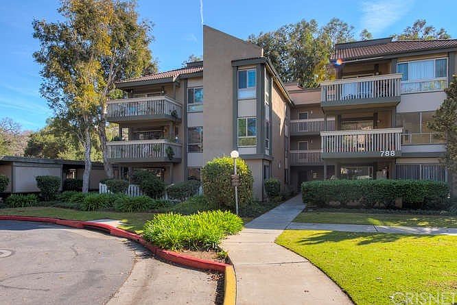 1st image of 788 Pinetree Cir APT 17