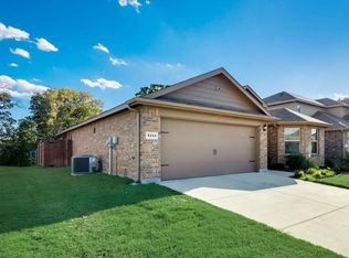 8244 Brashear Trl, Fort Worth, TX 76120