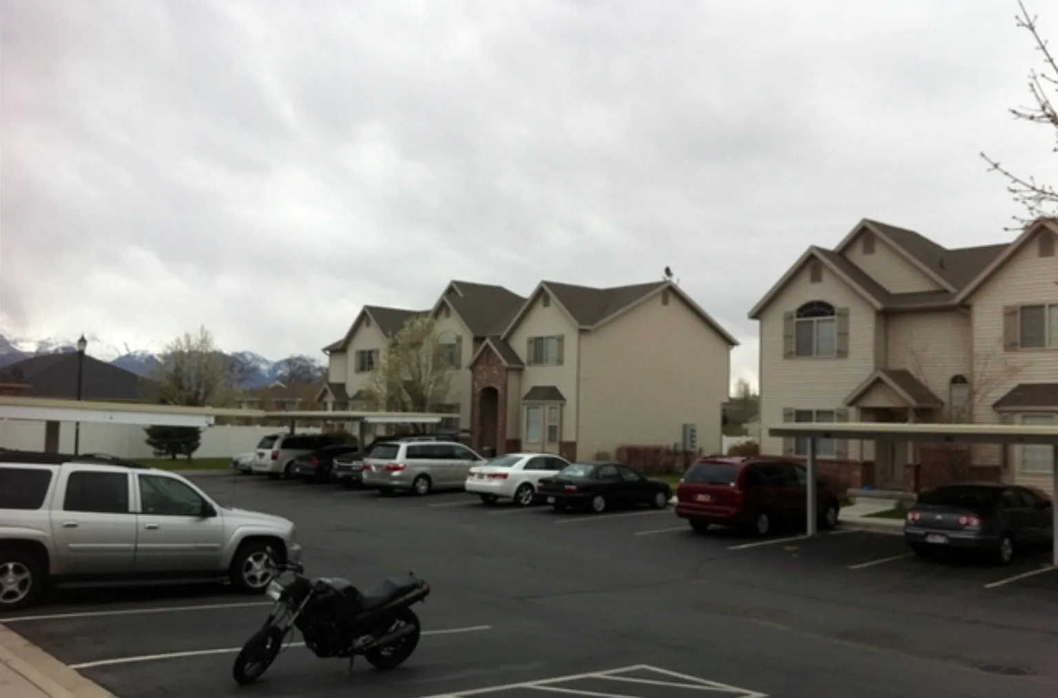 3 bed, 2.5 bath, 2000 sqft, $1,750 — Photo 2