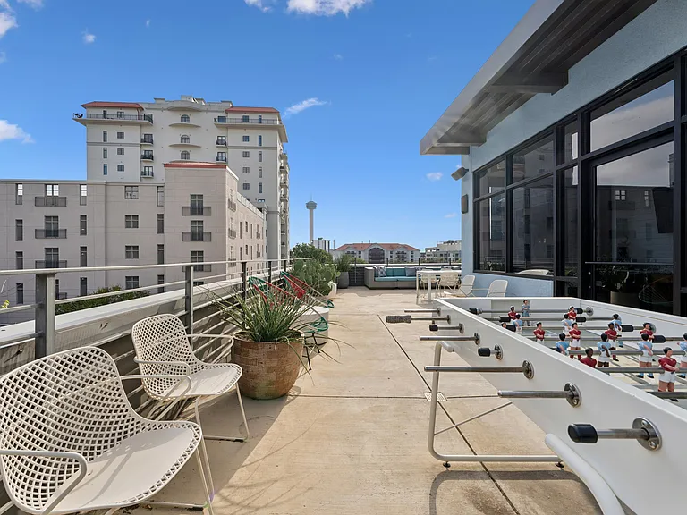 Heritage Plaza — Photo 10