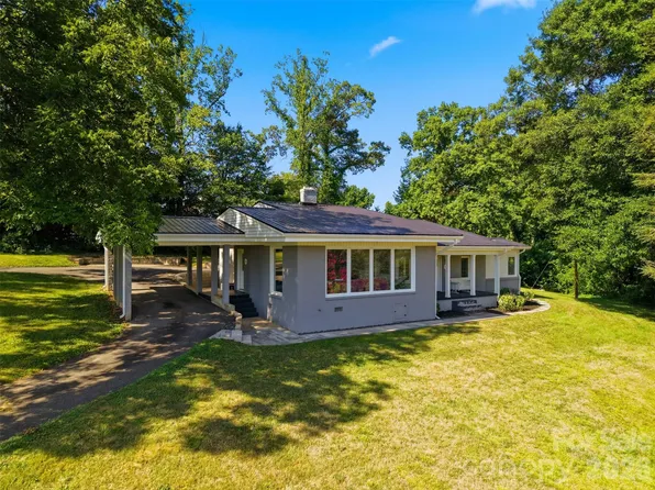 104 31st Ave NE, Hickory, NC 28601