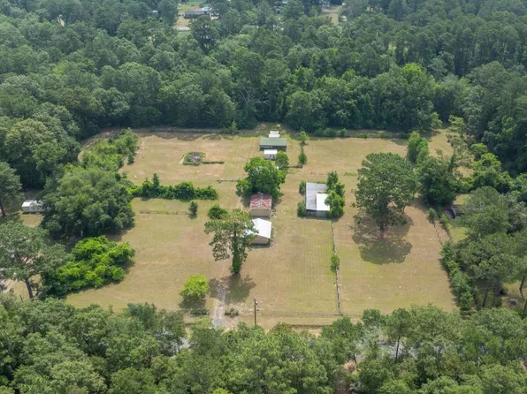 146 Thomas St, Leesburg, GA 31763