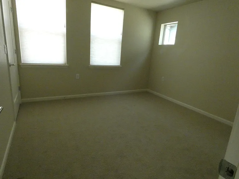 125 Doudy Ct — Photo 8
