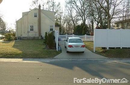 Side wiew 2nd. driveway