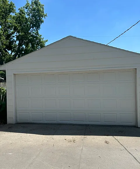 1011 Hartley St — Photo 9