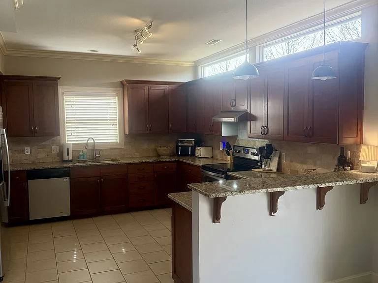 923 Drum Dr — Photo 7