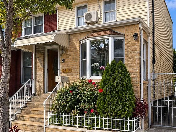 7215 Juniper Valley Rd, Middle Village, NY 11379