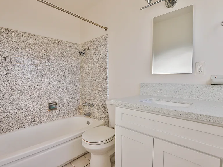 11236 Royal Palm Blvd — Photo 24