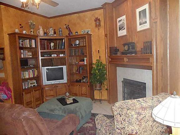 5th image of 13217 Briar Hollow Dr