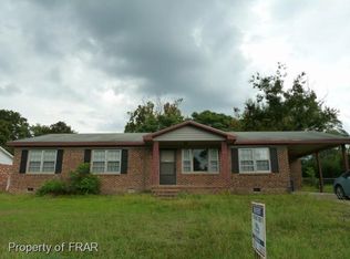 1345 Chilton Dr, Fayetteville, NC 28314