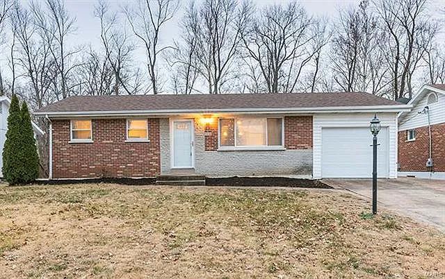 114 Martigney Dr photo 1