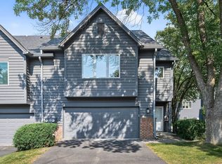 2249 Sherwood Ct, Minnetonka, MN 55305