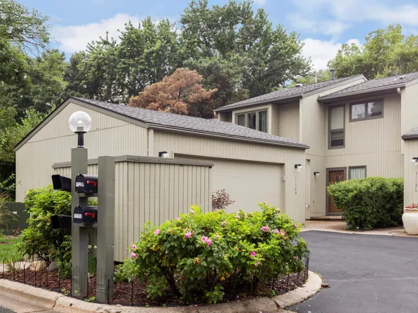 11140 Abbott Ln, Minnetonka, MN 55343