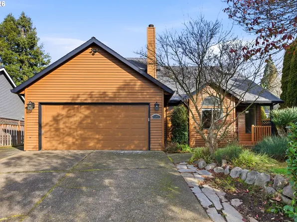 5585 NW Peregrine Pl, Portland, OR 97229