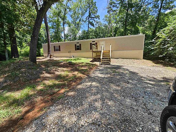 2nd image of 1004 San Saba St