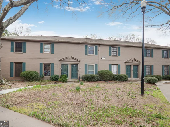 3077 Colonial Way APT F, Chamblee, GA 30341