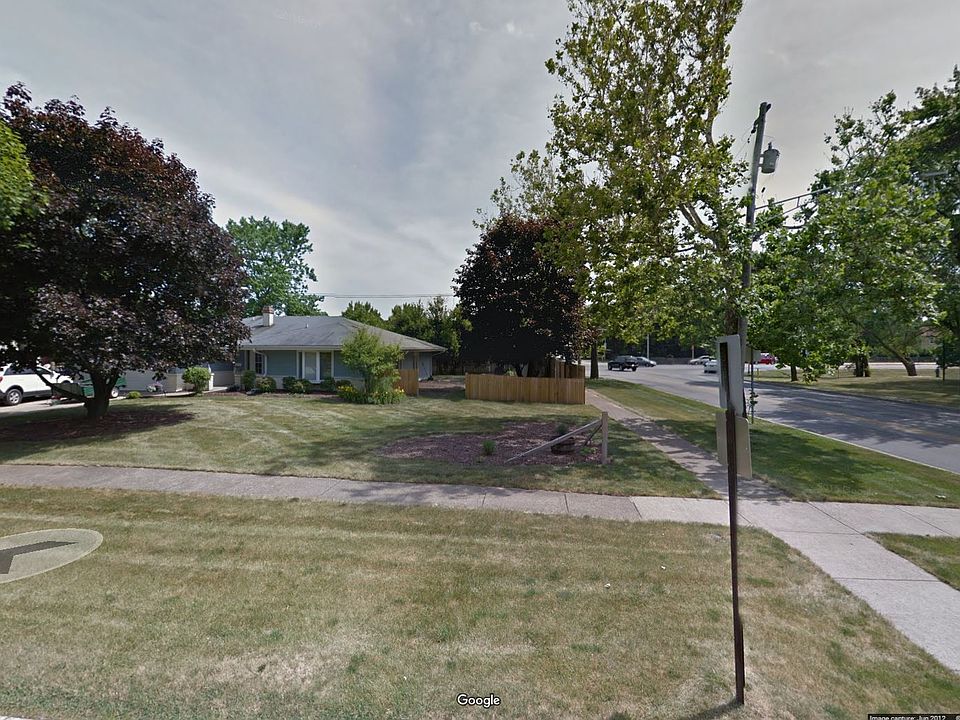 1st image of 23W175 Foxcroft Dr