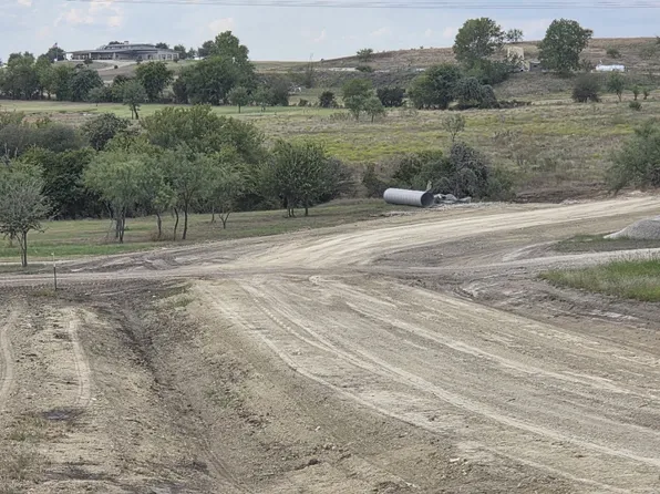 1B Bison Prairie Trl, Fort Worth, TX 76126